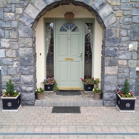 Lir B&B Multyfarnham Exteriör bild
