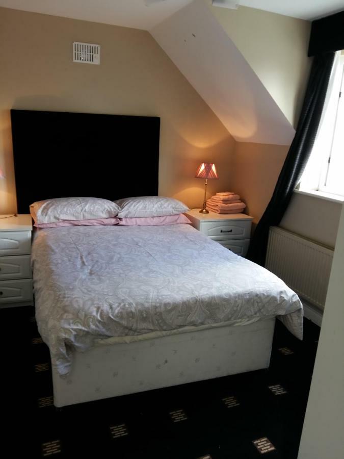 Lir B&B Multyfarnham Exteriör bild
